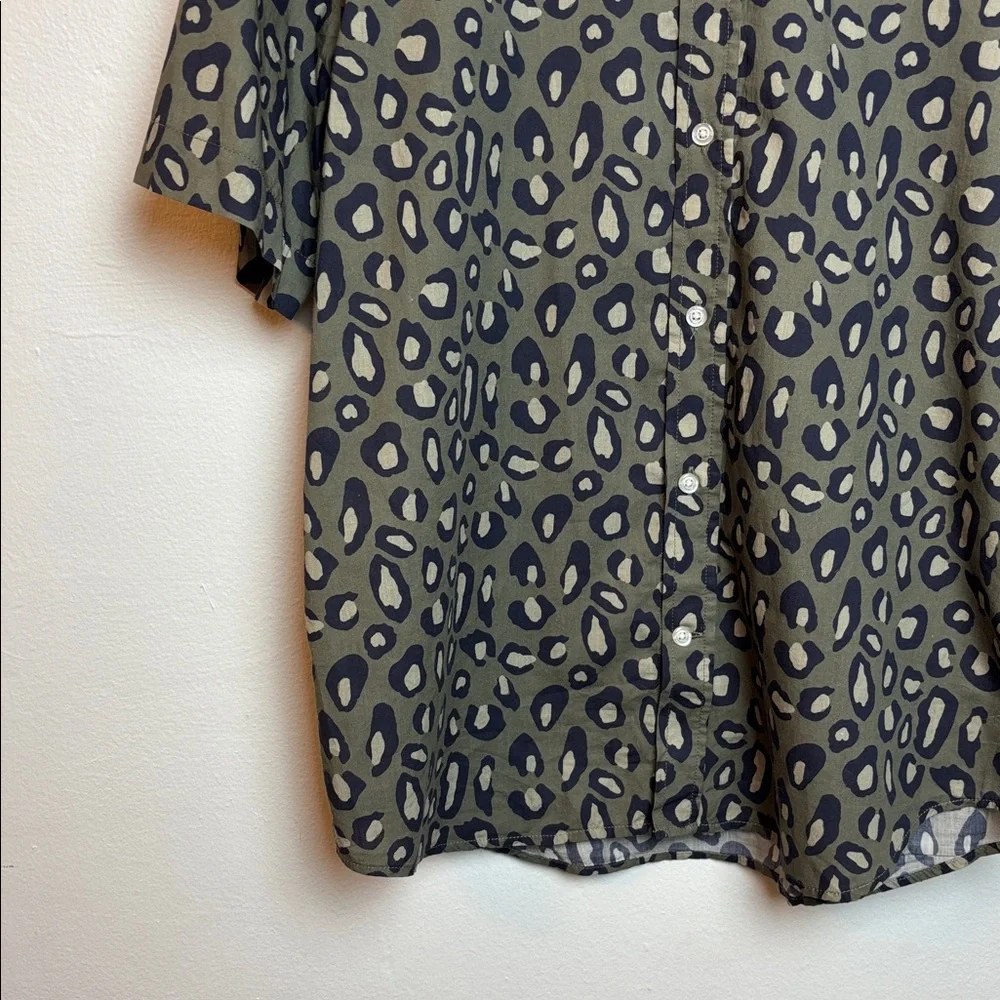 NWT Banana Republic Men's‎ Slim Fit Short Sleeve Button Down Shirt Large Green